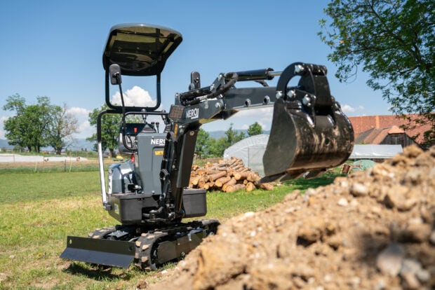minibagger-nero-MB-600-low-res-003